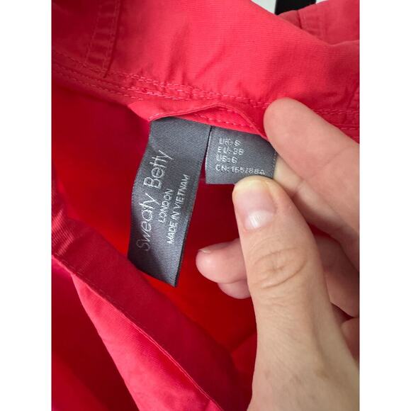 Sweaty Betty Red Light Weight Hooded Jacket - Picture 4 of 5